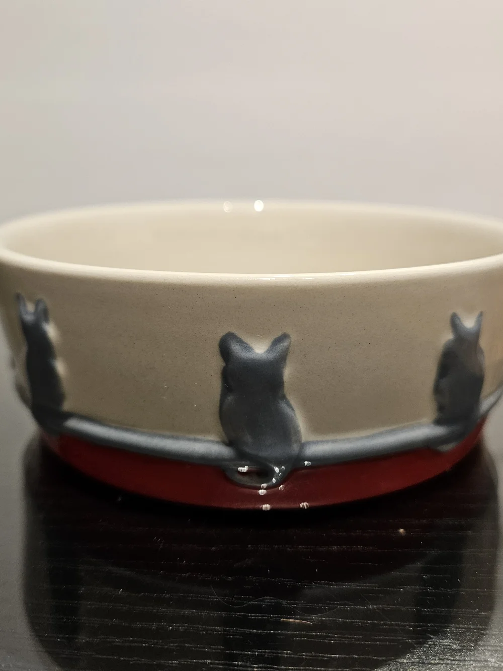 Cream Ceramic Cat Bowl with 'Meow' Text and Gray Cat Accents